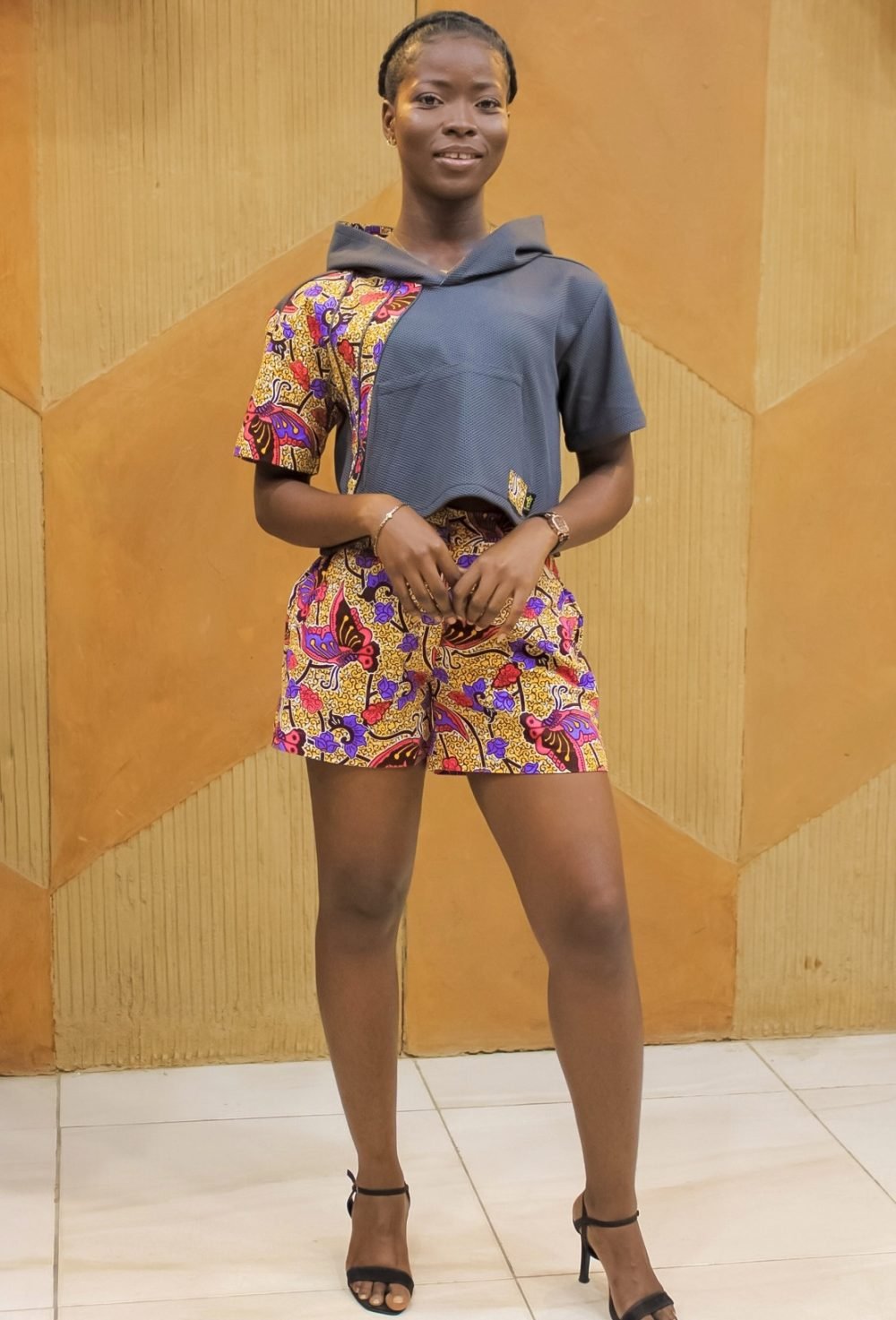 GIGI Hoodie Crop Top with Wax Print Shorts